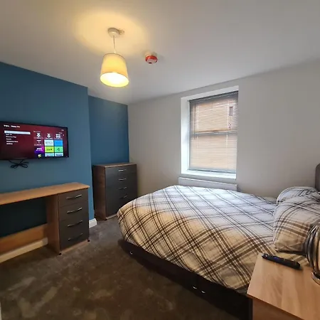 Cozy 6 Bedroom Hmo 招待所