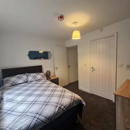Cozy 6 Bedroom Hmo 招待所